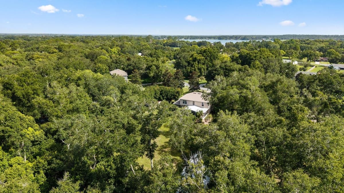 7651 LAKE ANDREA CIRCLE — photo 66 of 76