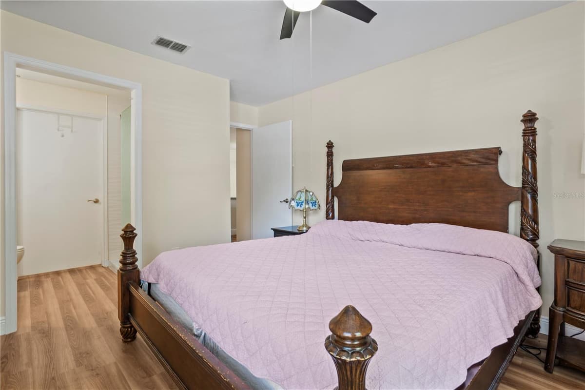 2504 GRASSY POINT DRIVE — photo 19 of 29