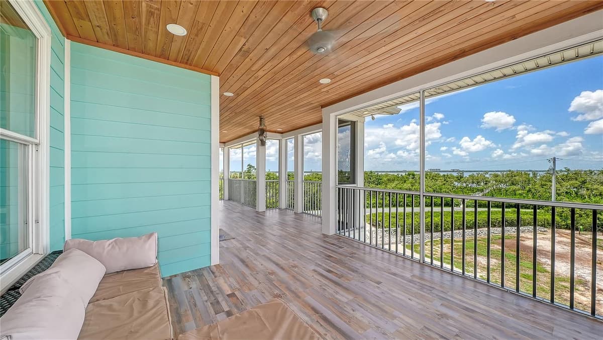 180 HORSESHOE LOOP ROAD — photo 16 of 45