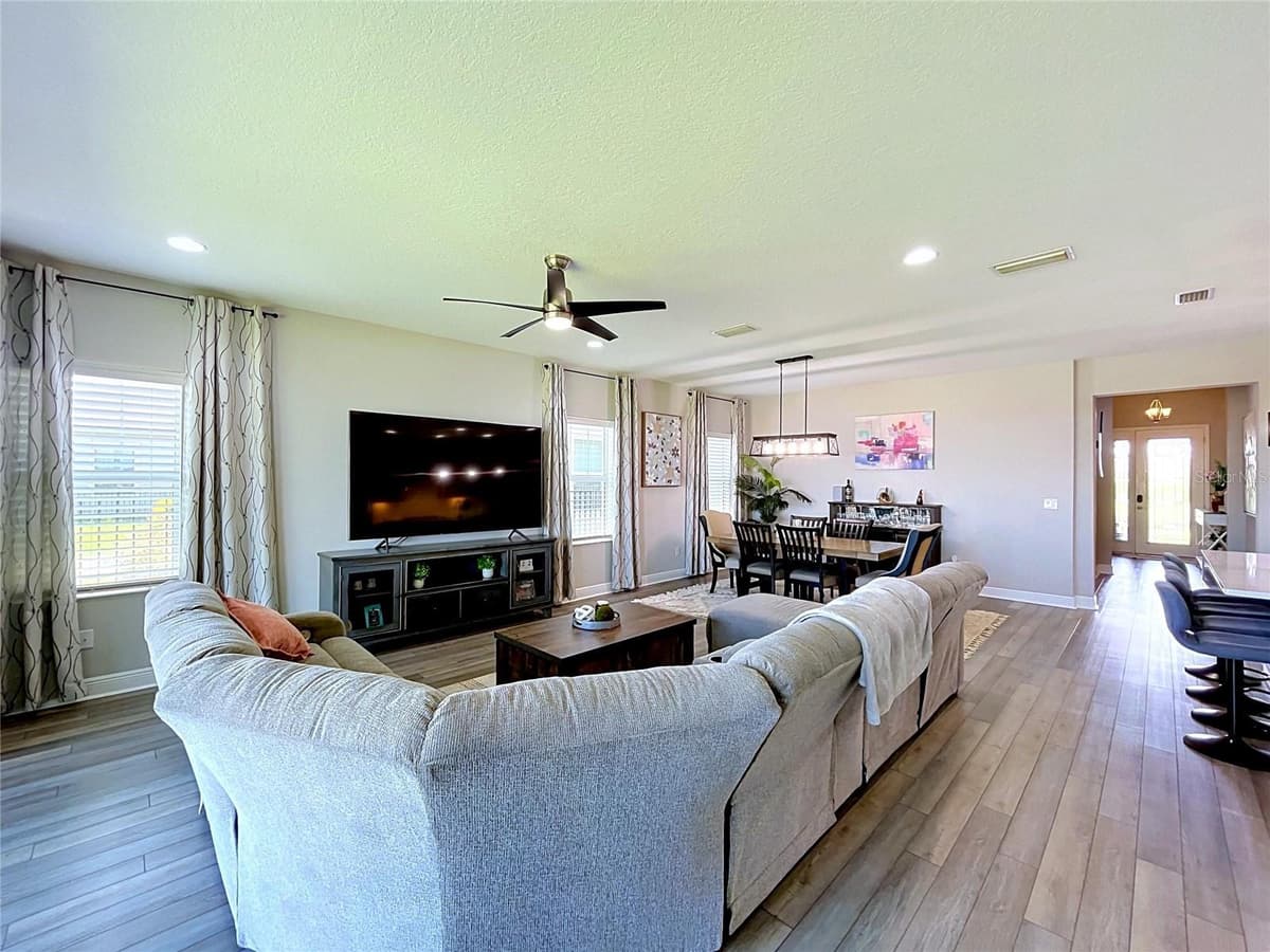 6290 ROADSTEAD COURT — photo 23 of 88