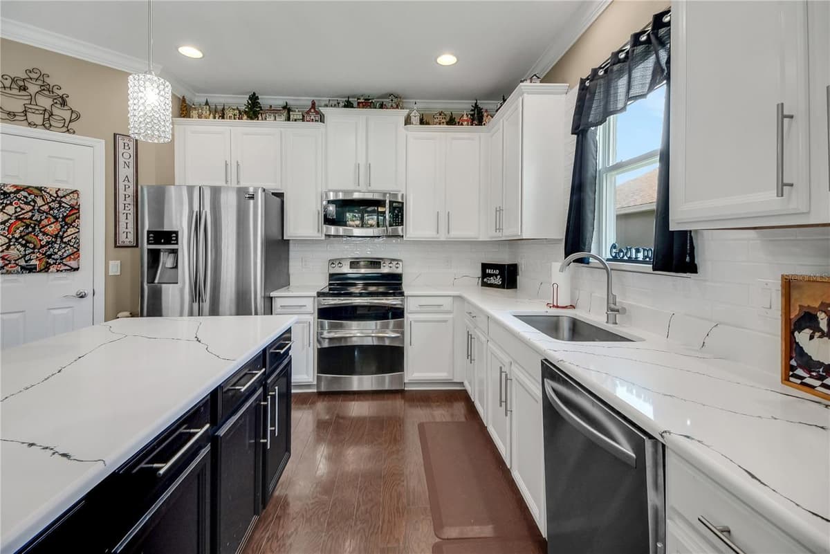 2580 PLUMADORE DRIVE — photo 36 of 74