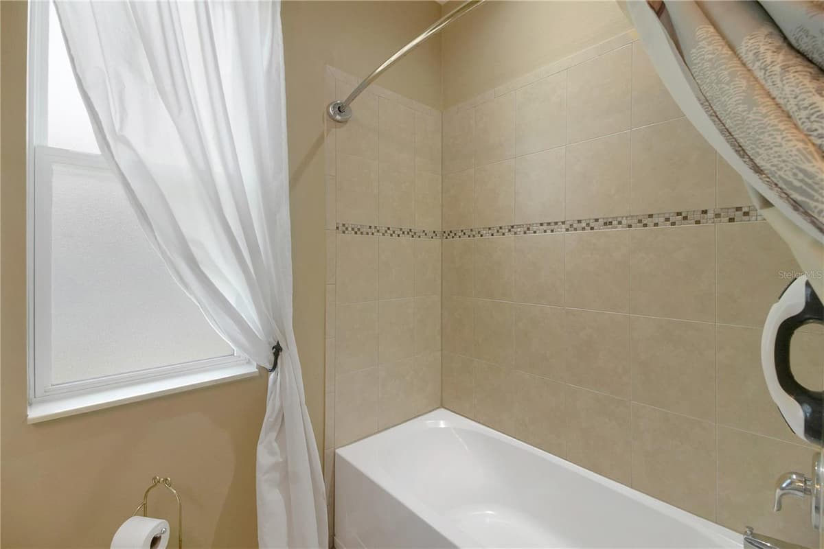 2580 PLUMADORE DRIVE — photo 52 of 74