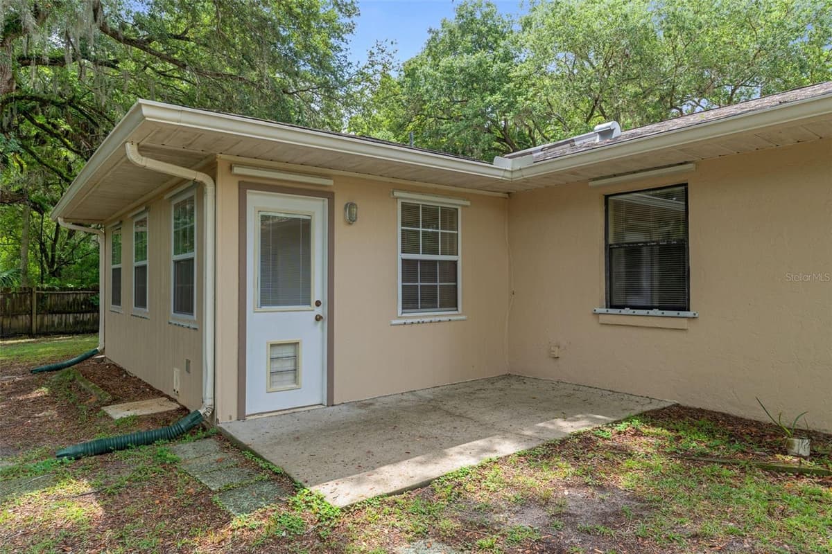 5931 BROOKGREEN DRIVE — photo 32 of 44