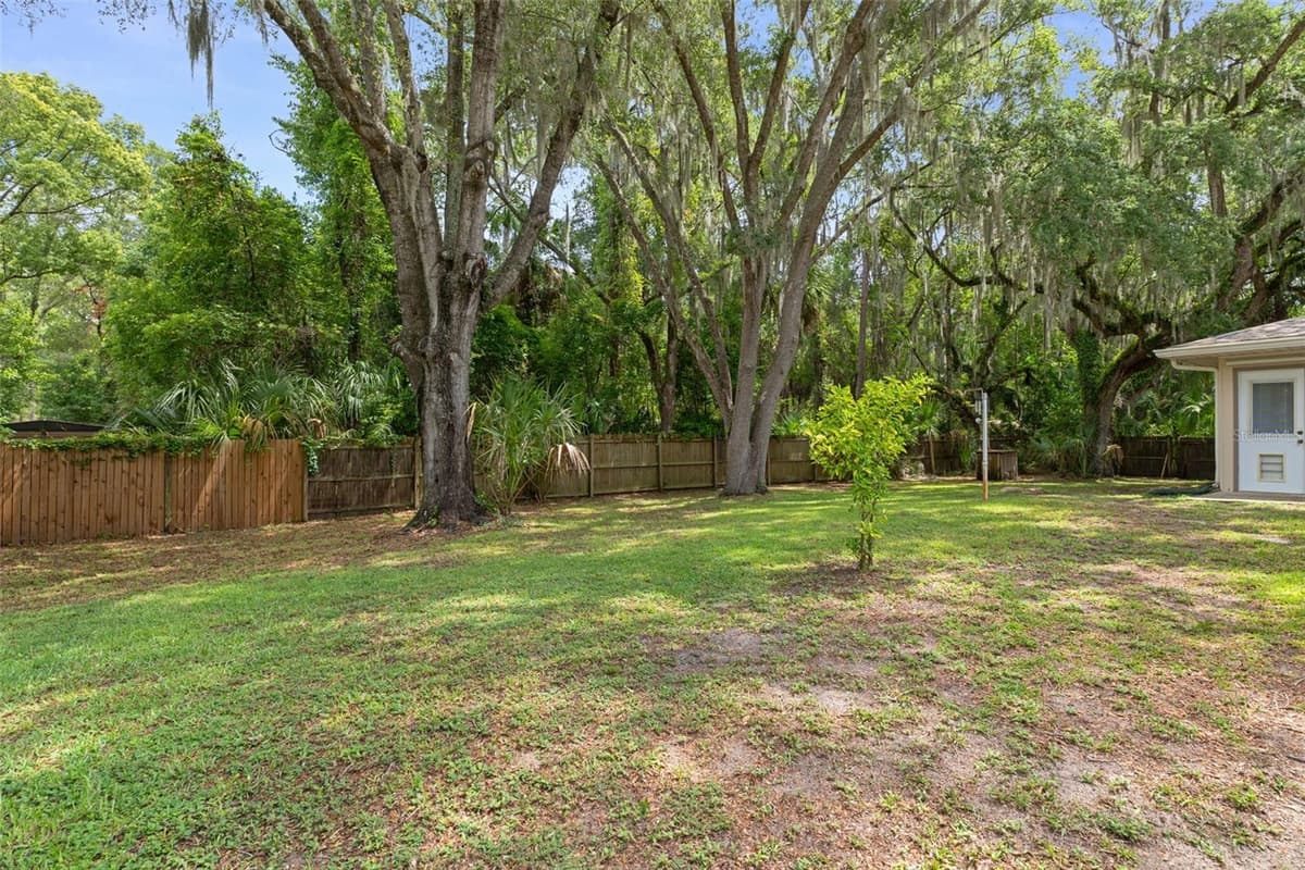 5931 BROOKGREEN DRIVE — photo 40 of 44