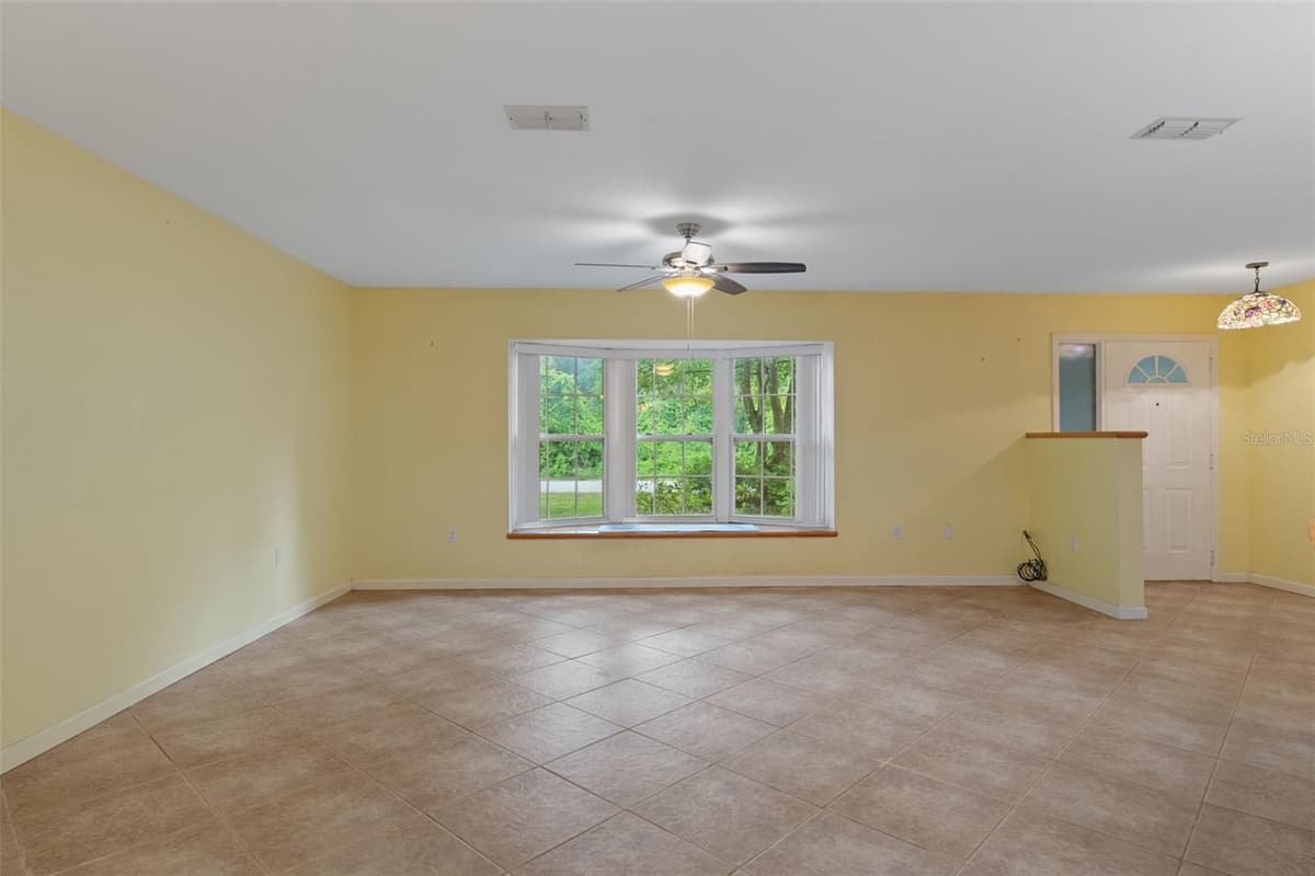 5931 BROOKGREEN DRIVE — photo 9 of 44