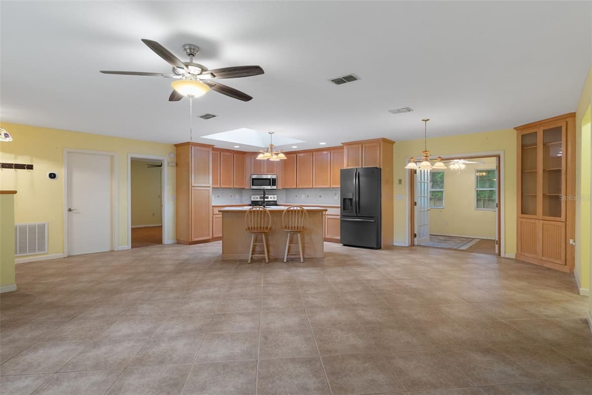 5931 BROOKGREEN DRIVE — photo 6 of 44