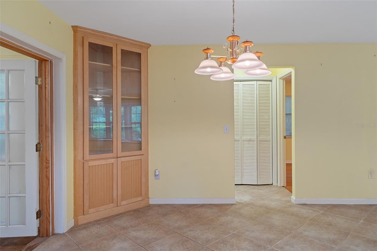 5931 BROOKGREEN DRIVE — photo 15 of 44