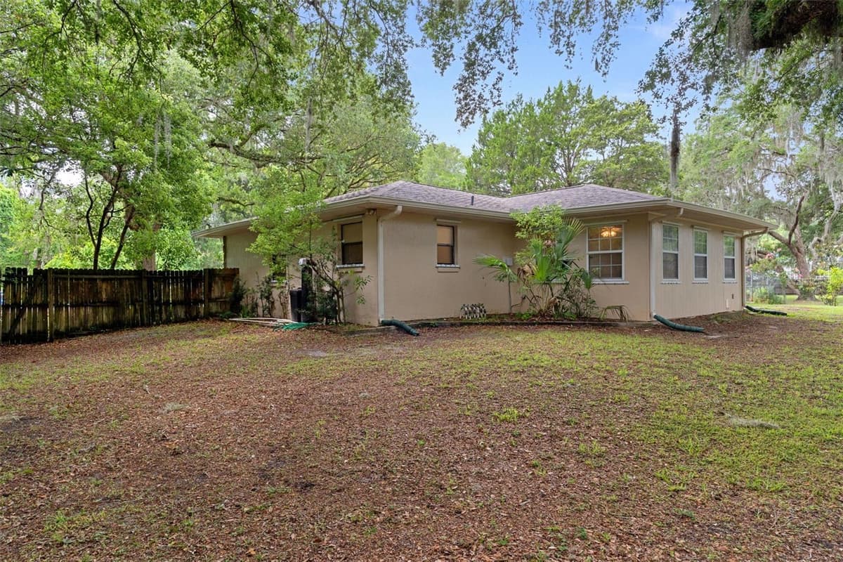 5931 BROOKGREEN DRIVE — photo 33 of 44