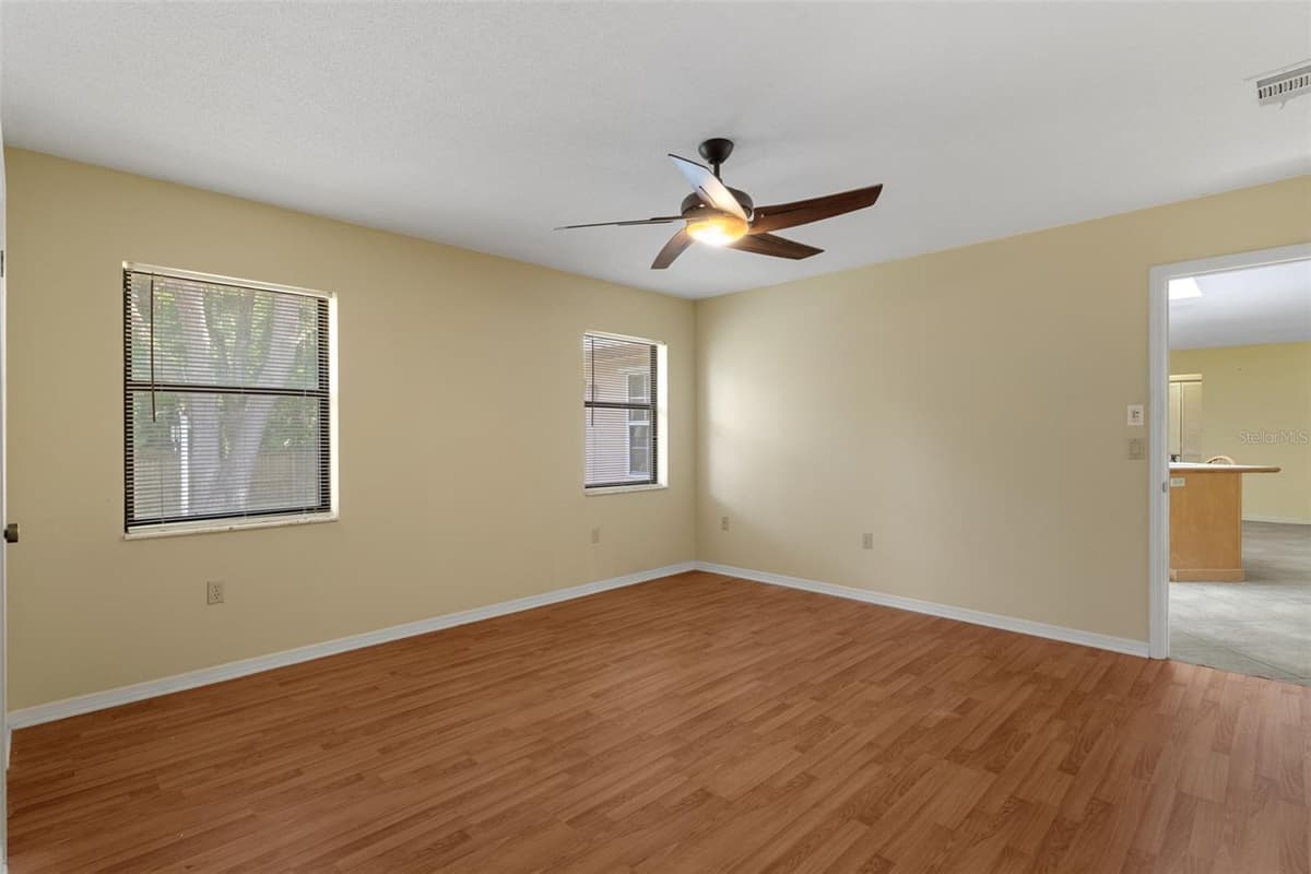 5931 BROOKGREEN DRIVE — photo 18 of 44