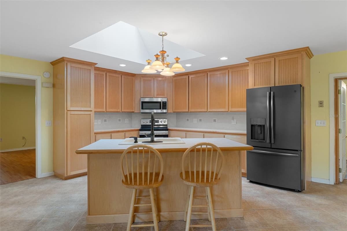 5931 BROOKGREEN DRIVE — photo 12 of 44