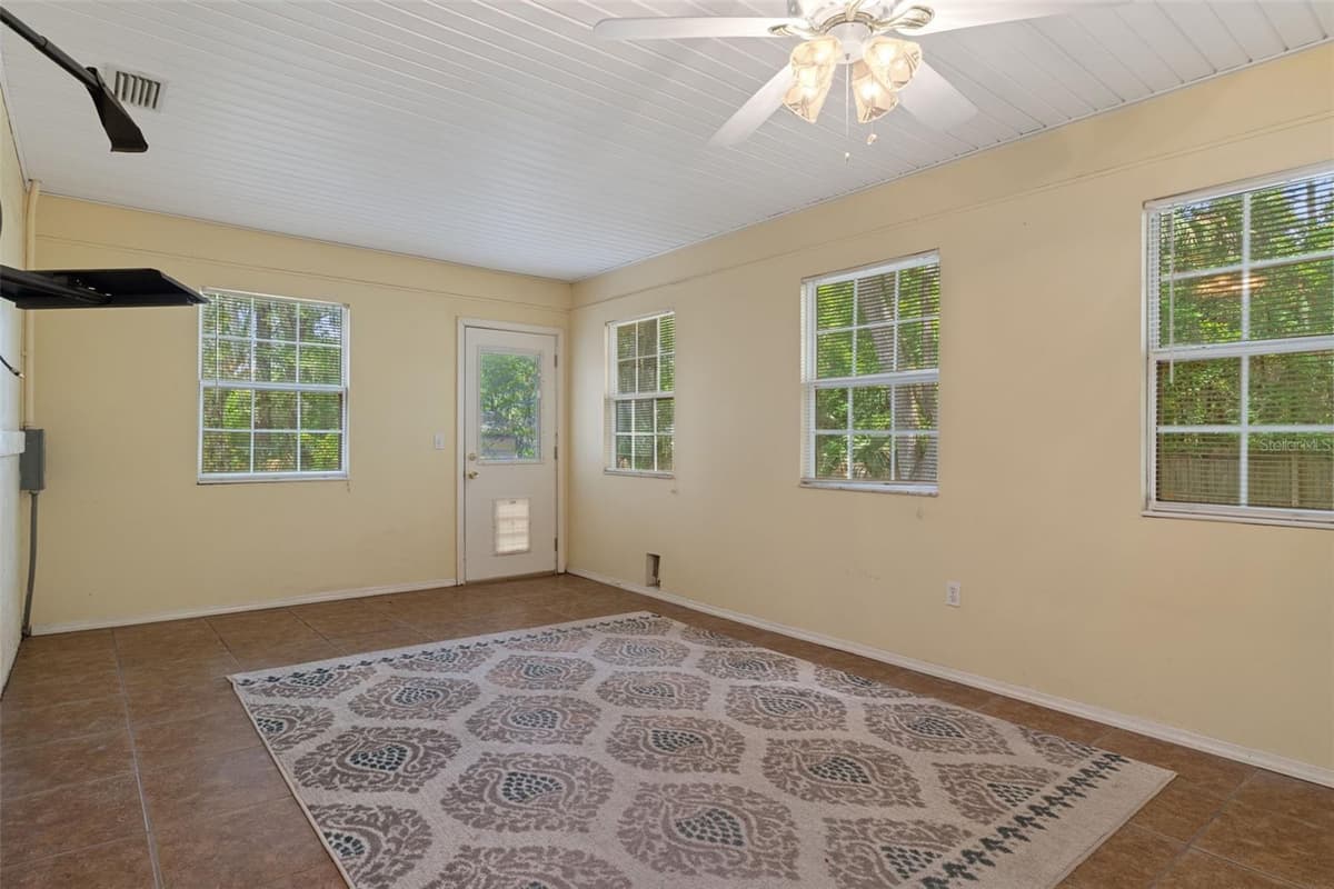 5931 BROOKGREEN DRIVE — photo 28 of 44