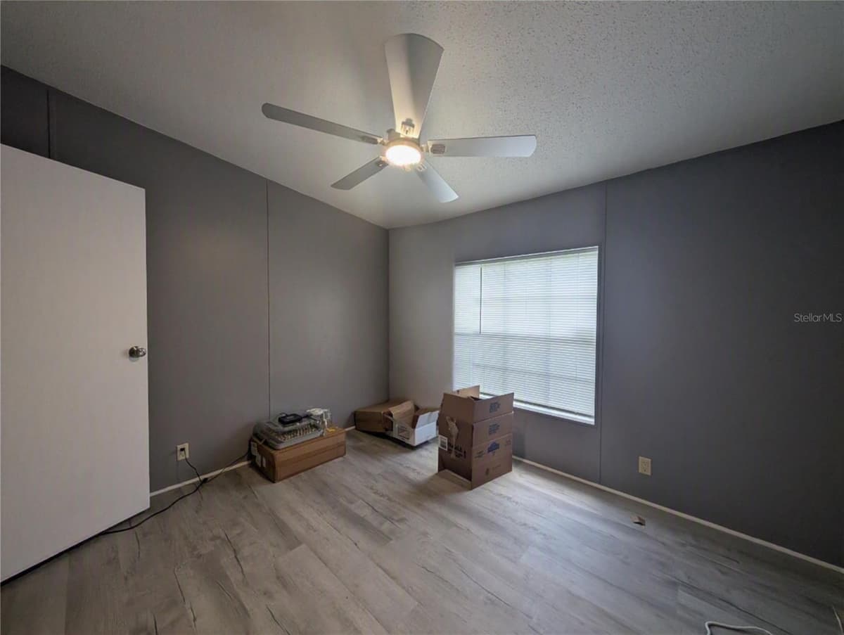 123 AMOS ROAD — photo 17 of 33