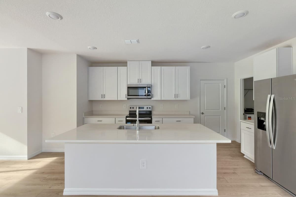 7426 MIA VINE DRIVE — photo 8 of 31
