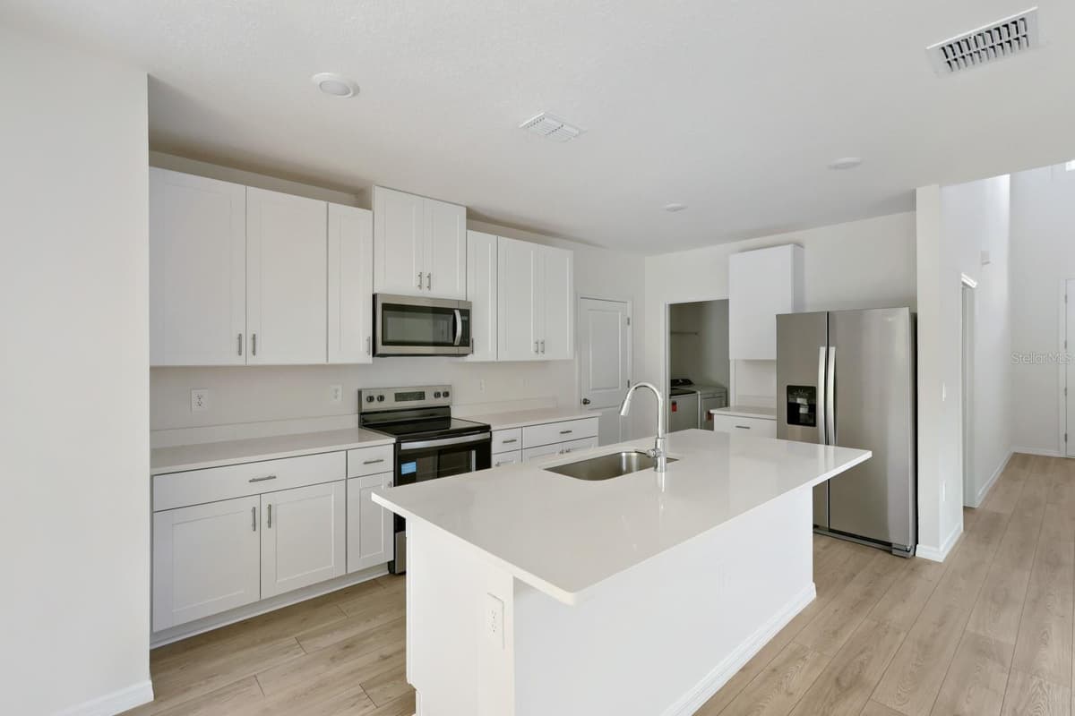 7426 MIA VINE DRIVE — photo 9 of 31