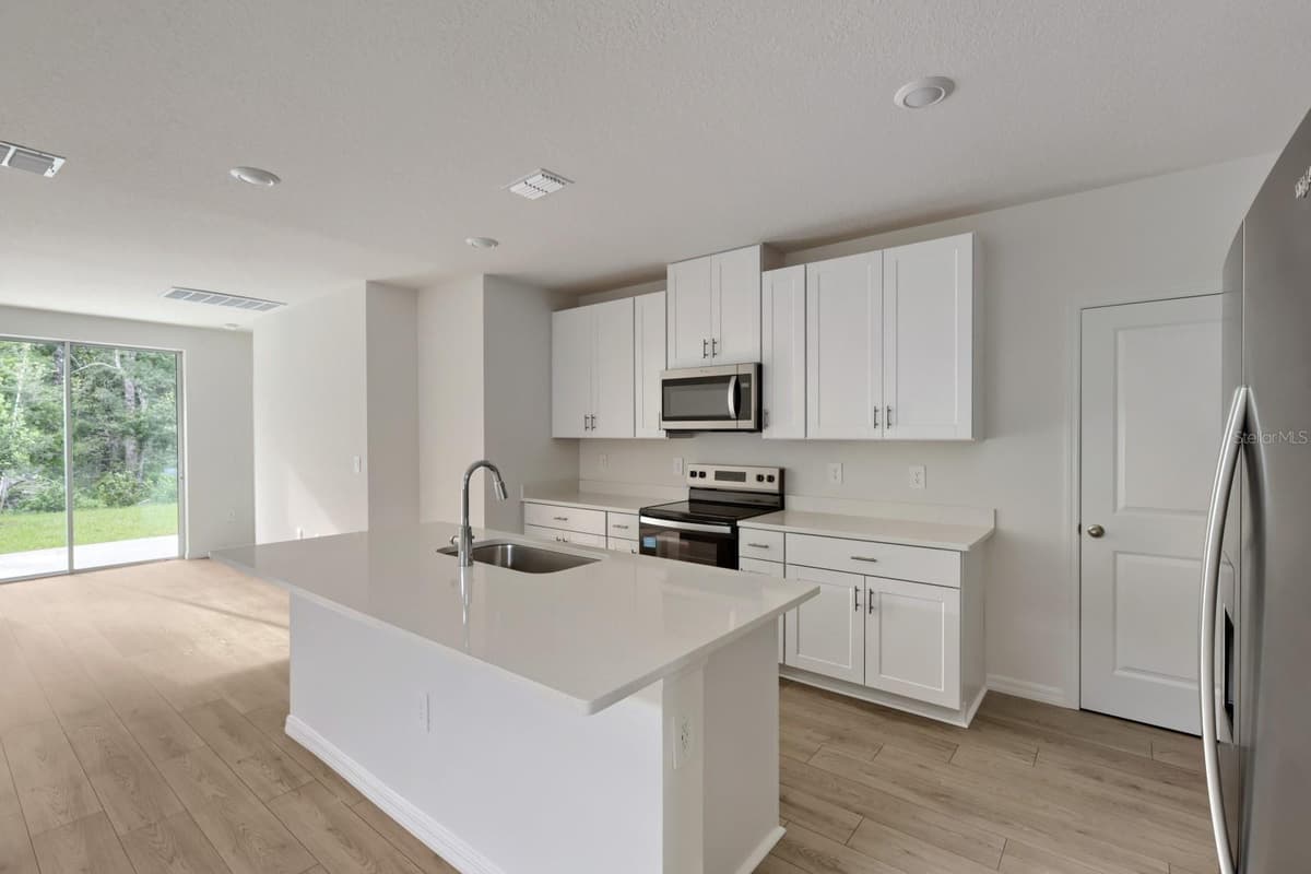 7426 MIA VINE DRIVE — photo 10 of 31