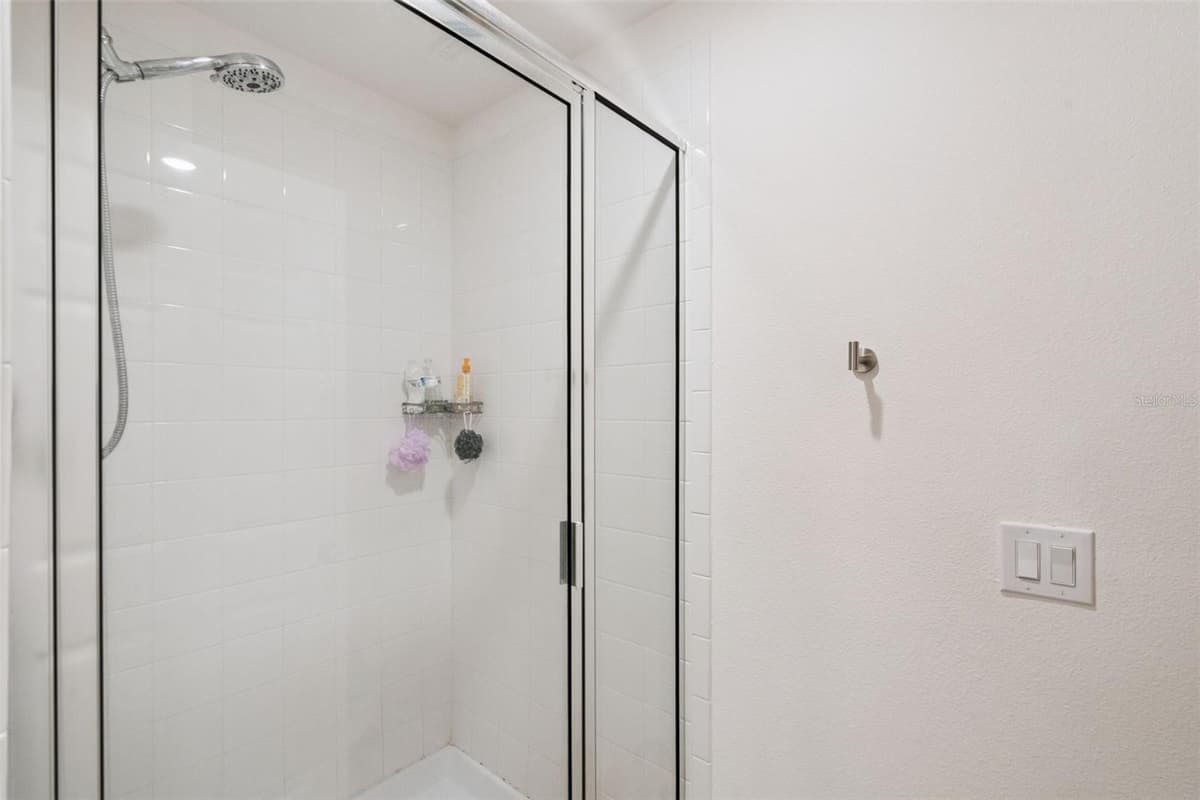 6808 SERPENT HAWK LANE — photo 38 of 64