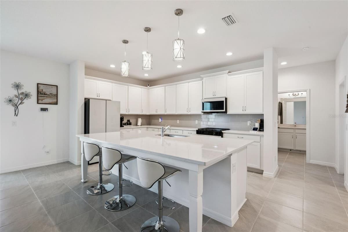 6808 SERPENT HAWK LANE — photo 15 of 64