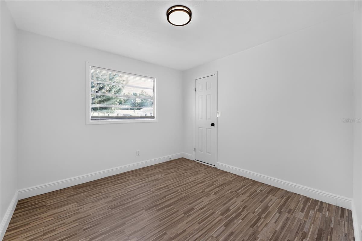 3636 TURTON AVENUE — photo 11 of 24