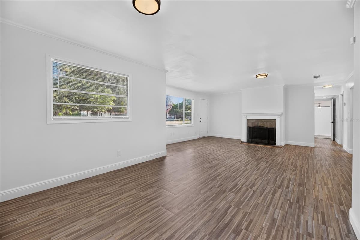 3636 TURTON AVENUE — photo 9 of 24
