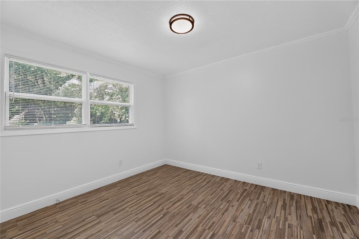 3636 TURTON AVENUE — photo 12 of 24