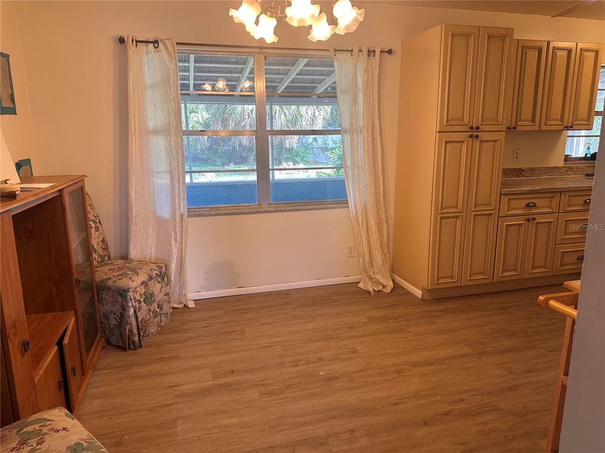 401 CHERRY STREET — photo 10 of 14