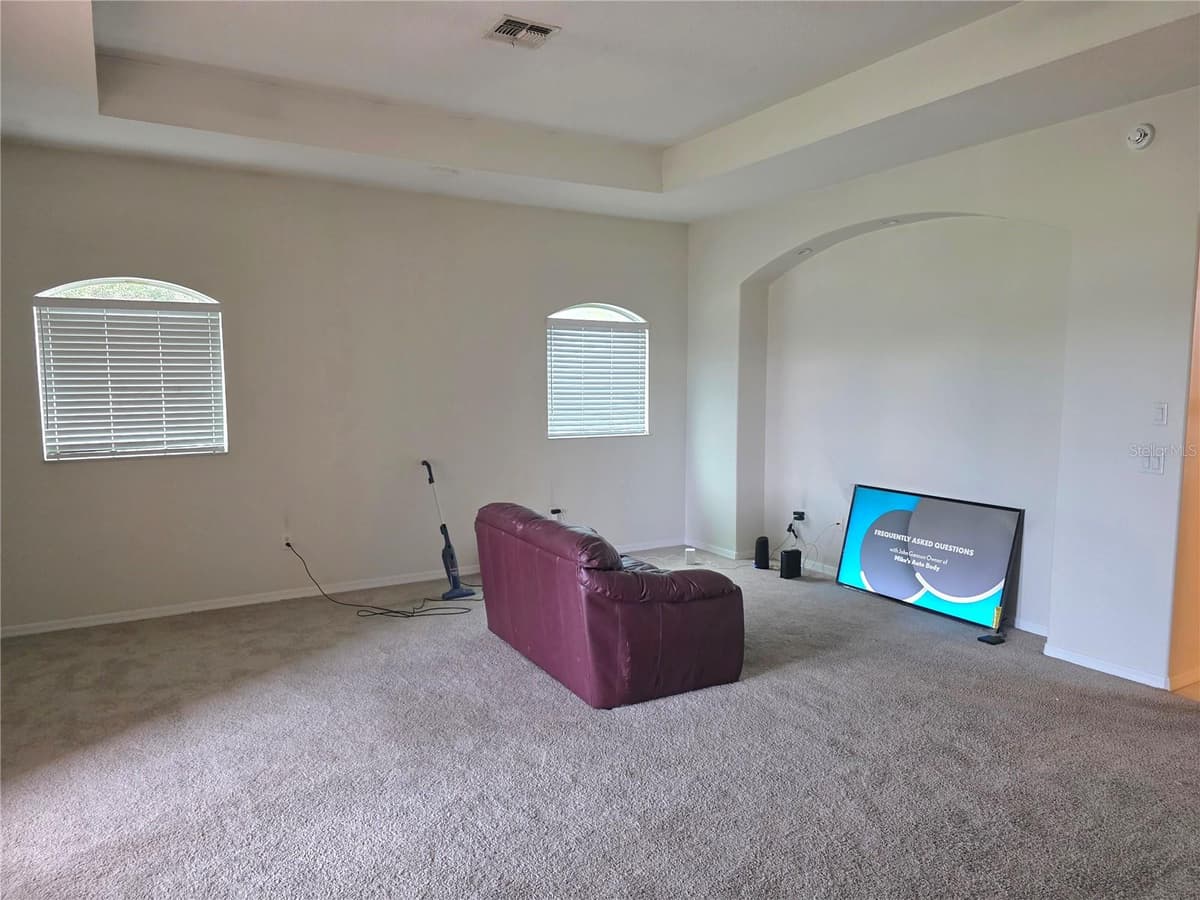4266 HIGH RIDGE AVENUE — photo 8 of 20