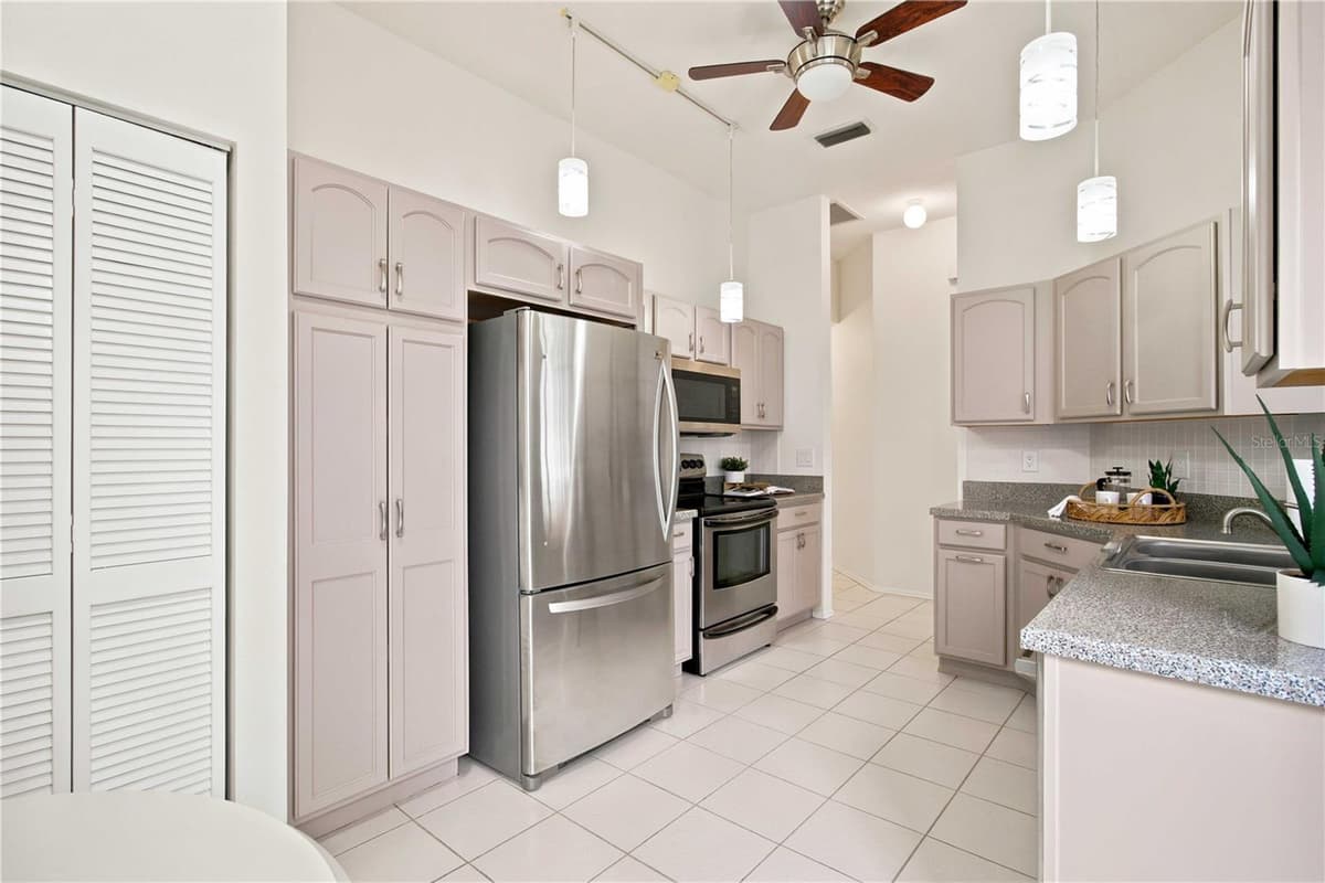 4730 RAINTREE STREET CIRCLE — photo 6 of 64