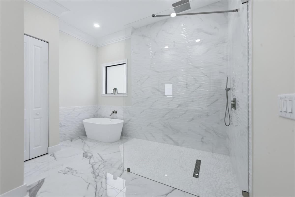9222 ROSEBUD CIRCLE — photo 14 of 33