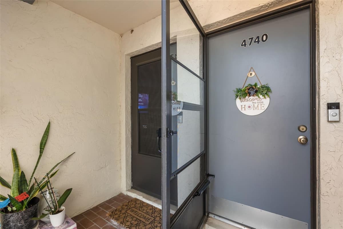 4740 AVON COURT — photo 3 of 33
