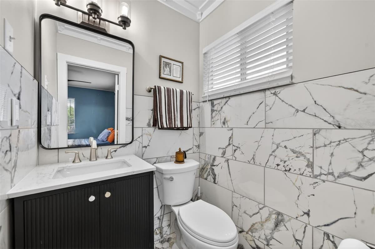 1140 ORLANDO AVENUE — photo 17 of 29
