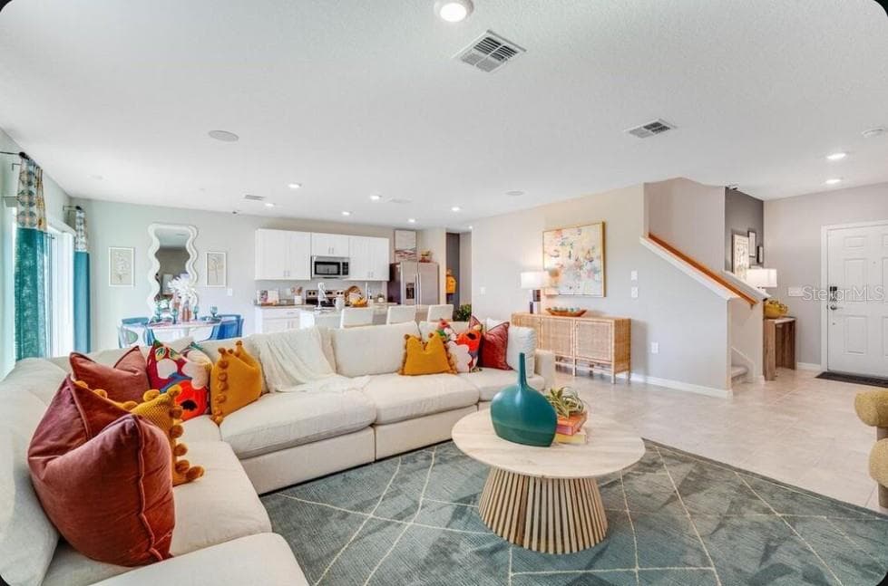 6518 EQUINOX LANE — photo 7 of 11