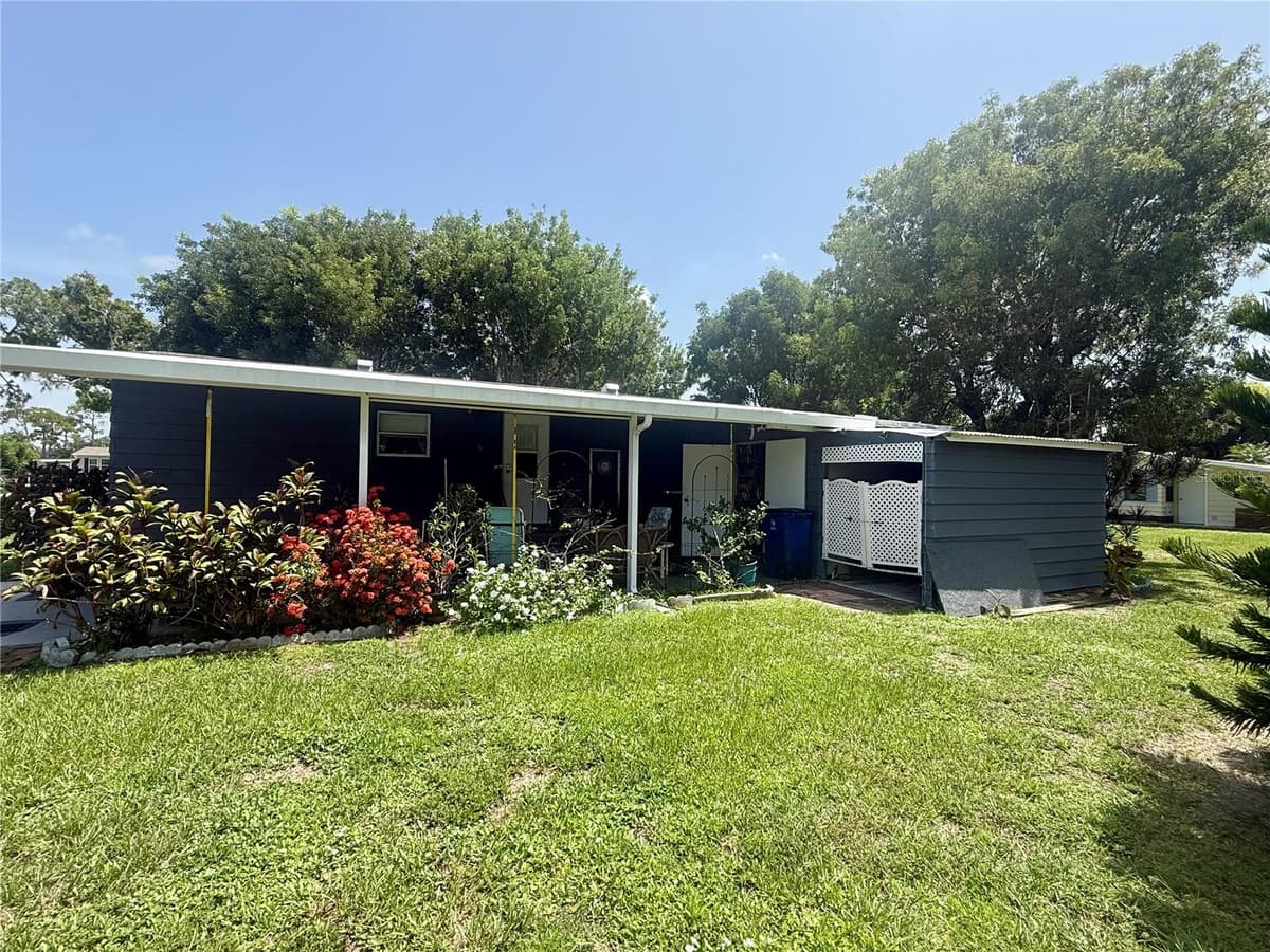 9735 LAKE FAIRWAYS BOULEVARD — photo 5 of 34