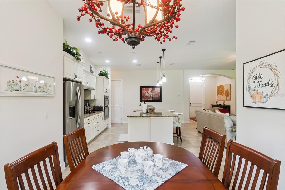5344 SANDY HILL LANE — photo 7 of 36