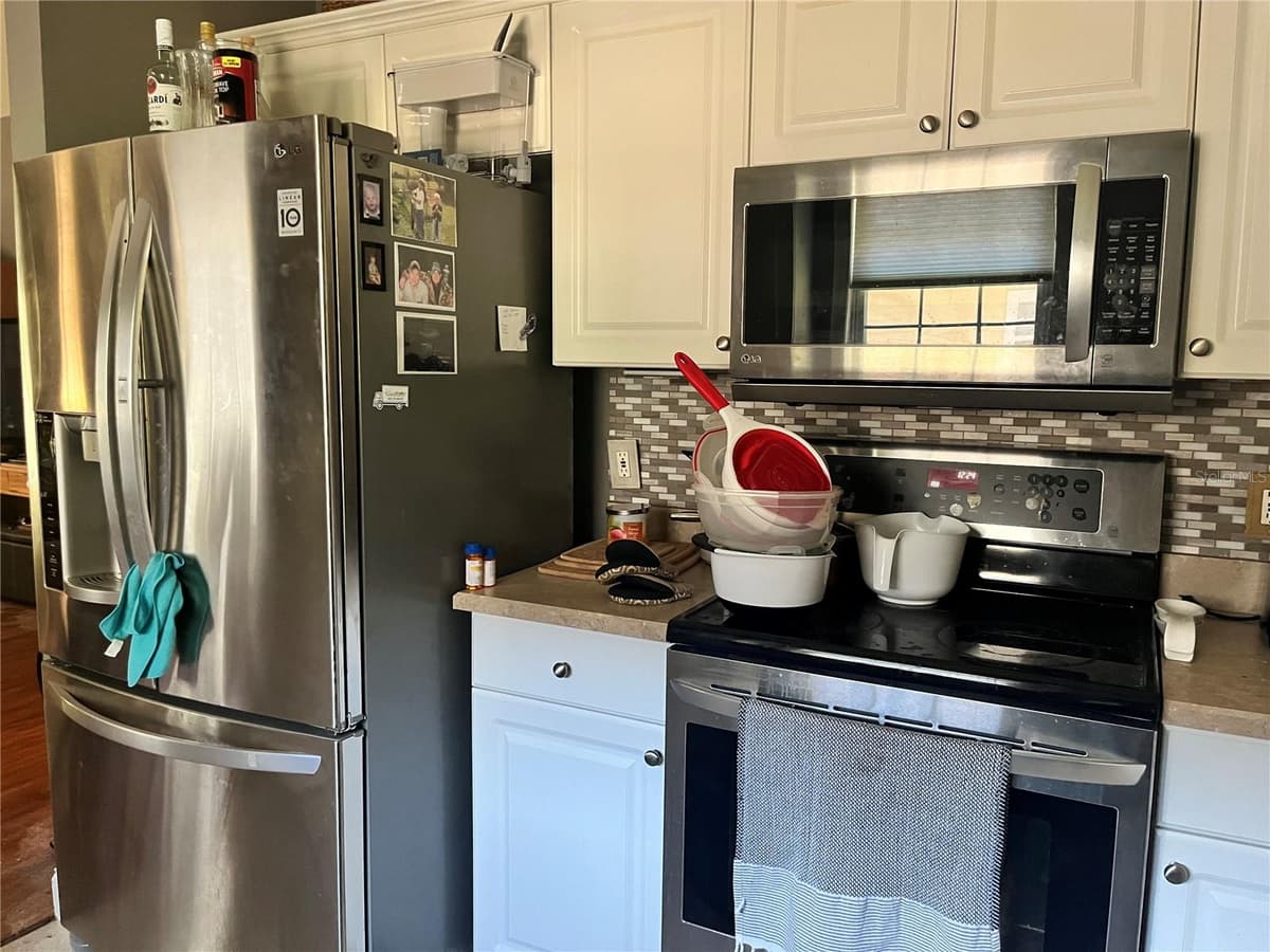 15704 140TH STREET — photo 10 of 16