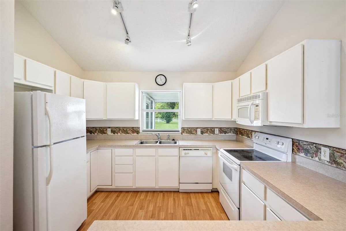 40932 MAXWELL ROAD — photo 9 of 34