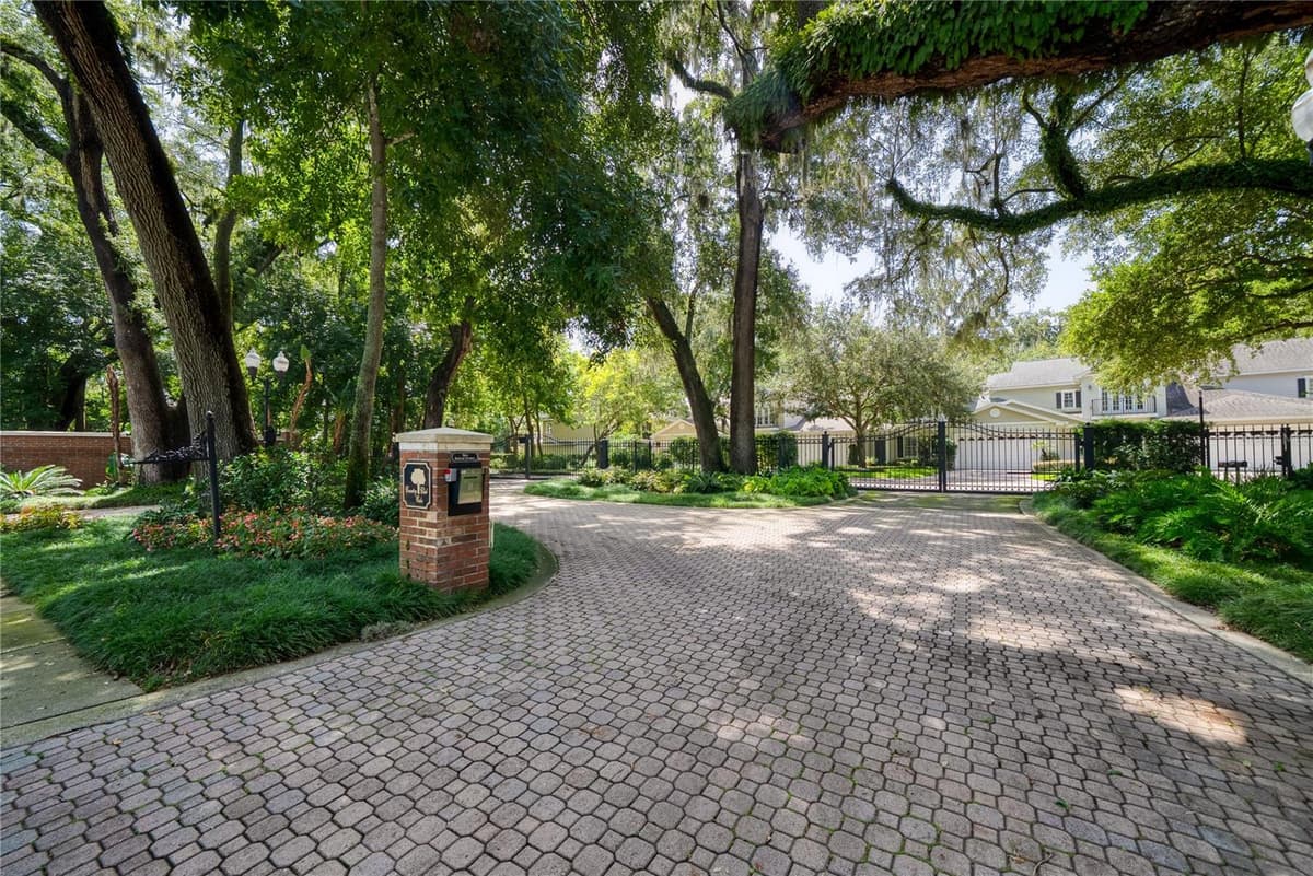 1331 COUNTRY CLUB OAKS CIRCLE — photo 51 of 55