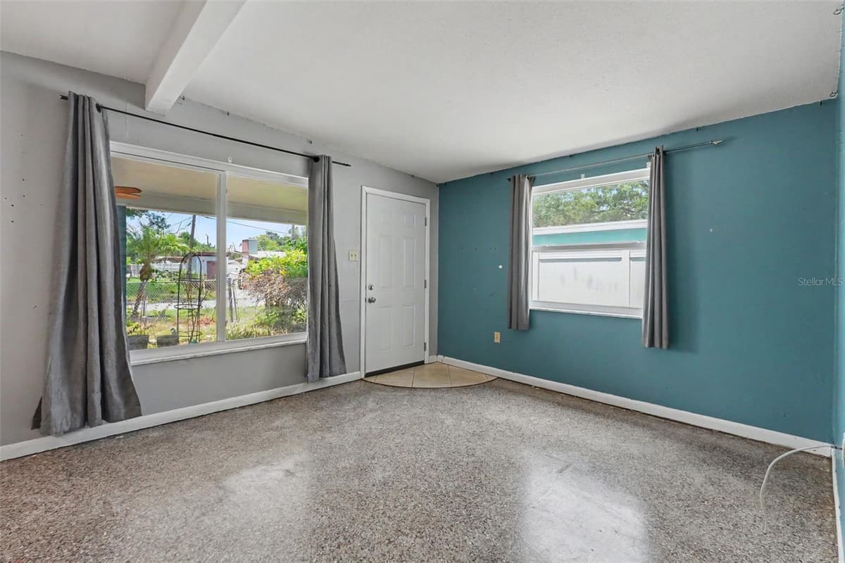 8042 91ST TERRACE — photo 8 of 28