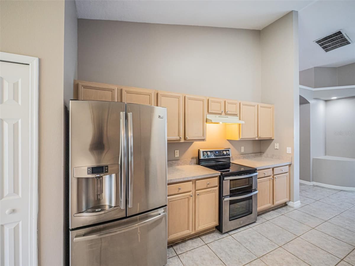 2843 STRAND CIRCLE — photo 10 of 47