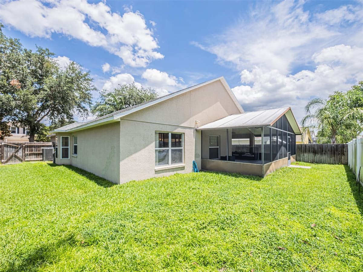 2843 STRAND CIRCLE — photo 6 of 47