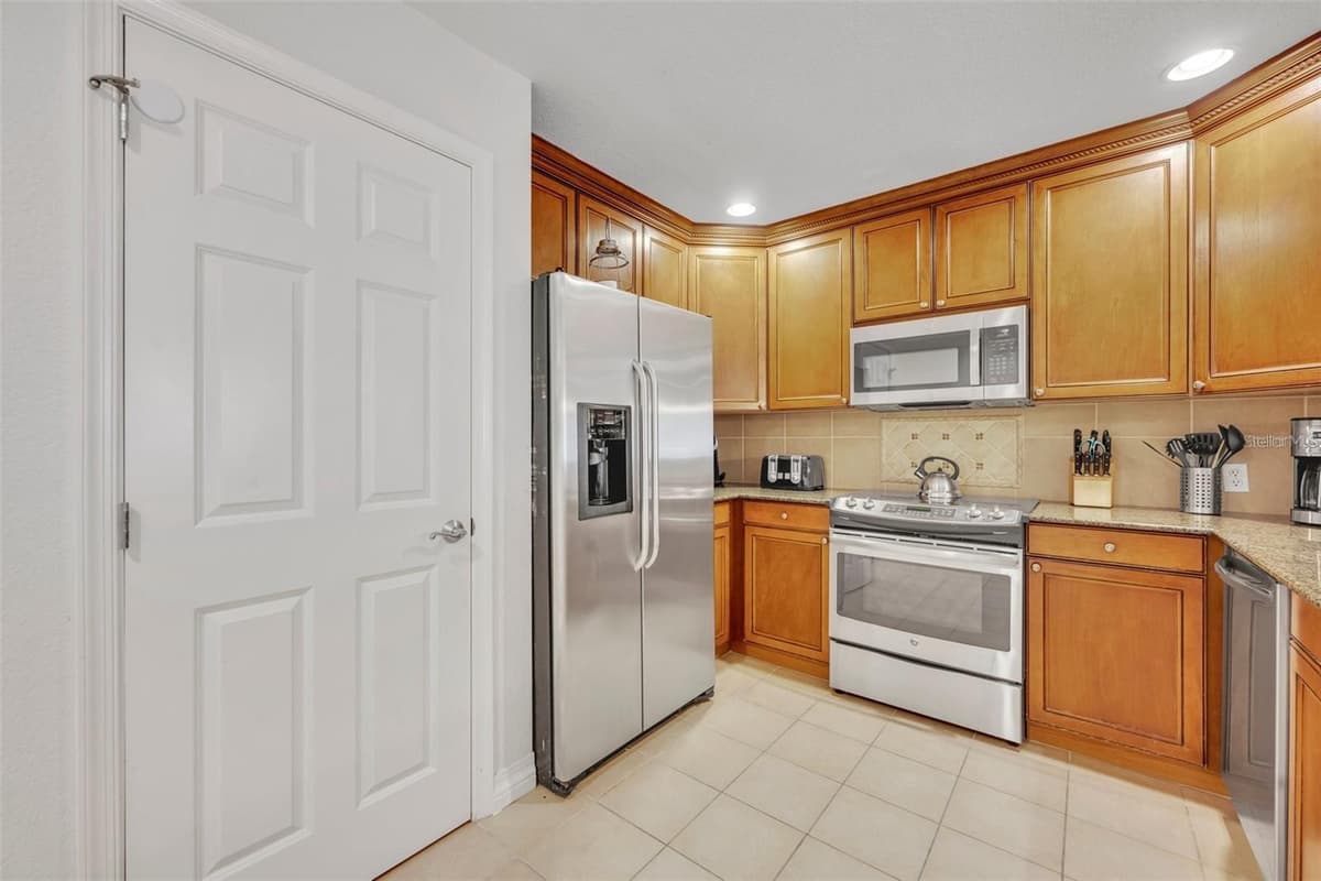7659 WHISPER WAY — photo 7 of 47