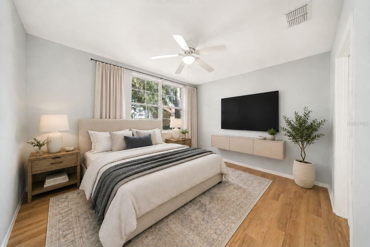 714 SIENA PALM DRIVE — photo 12 of 32