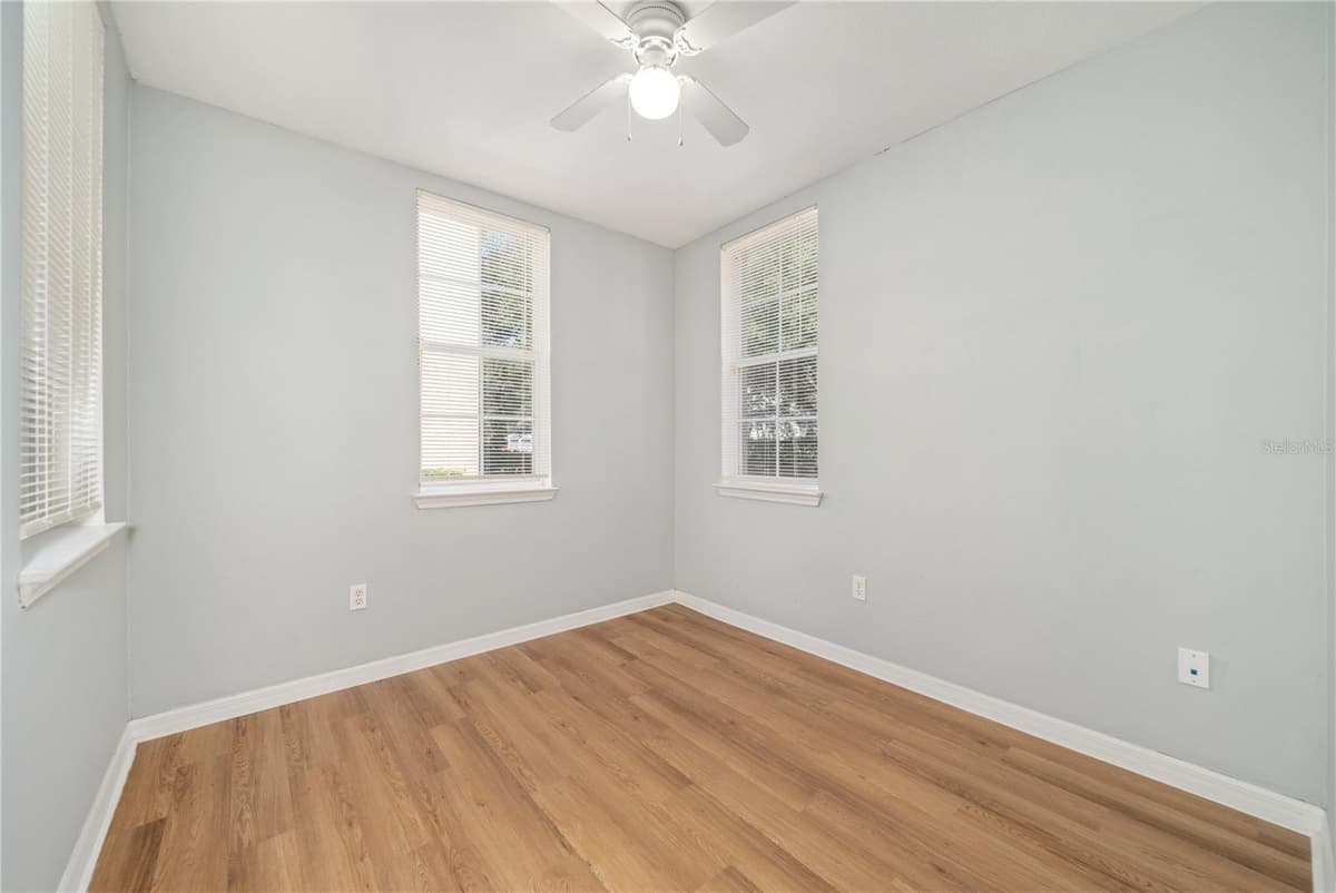 714 SIENA PALM DRIVE — photo 5 of 32