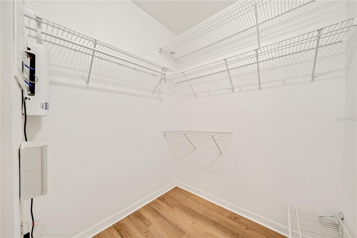 714 SIENA PALM DRIVE — photo 14 of 32