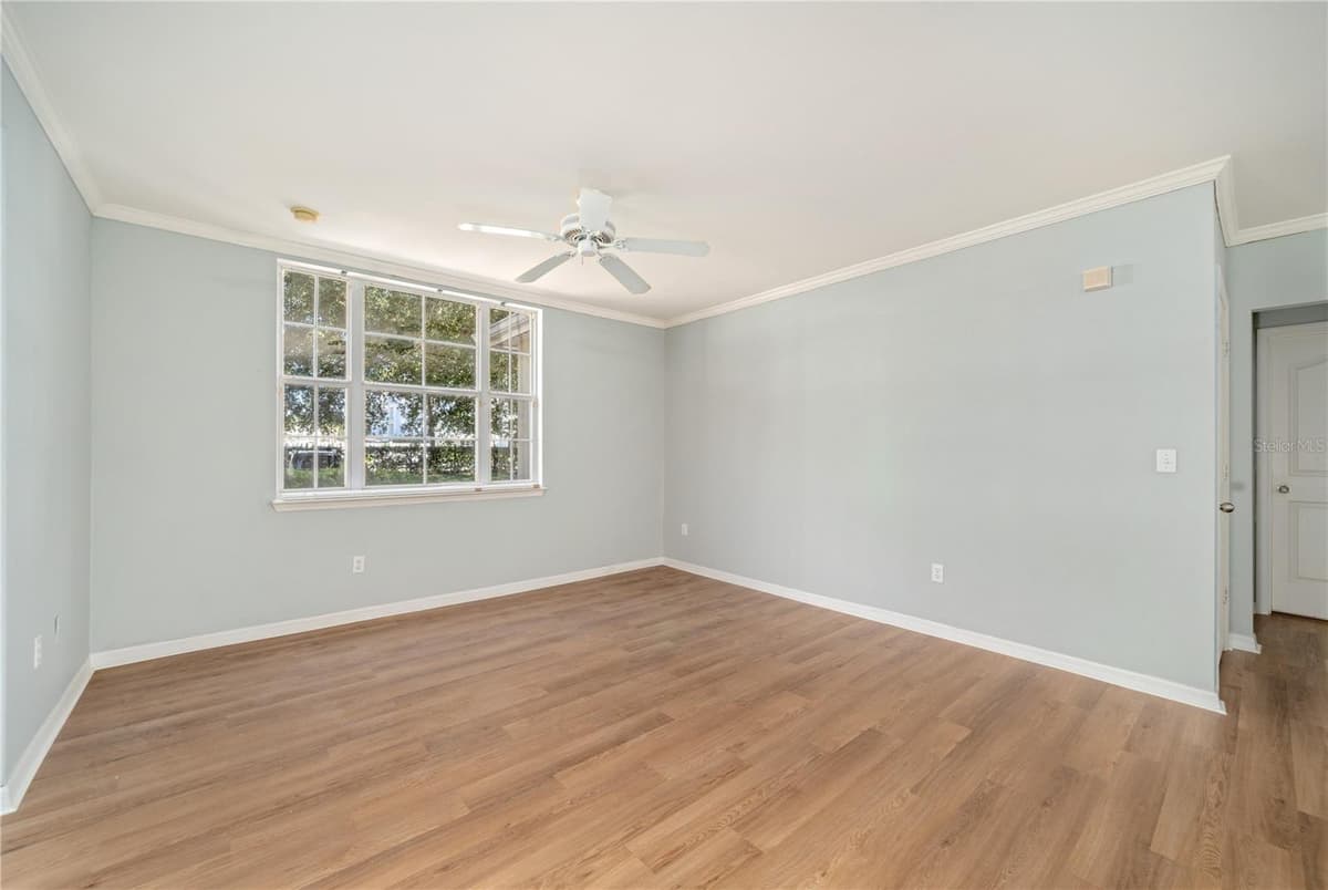 714 SIENA PALM DRIVE — photo 9 of 32