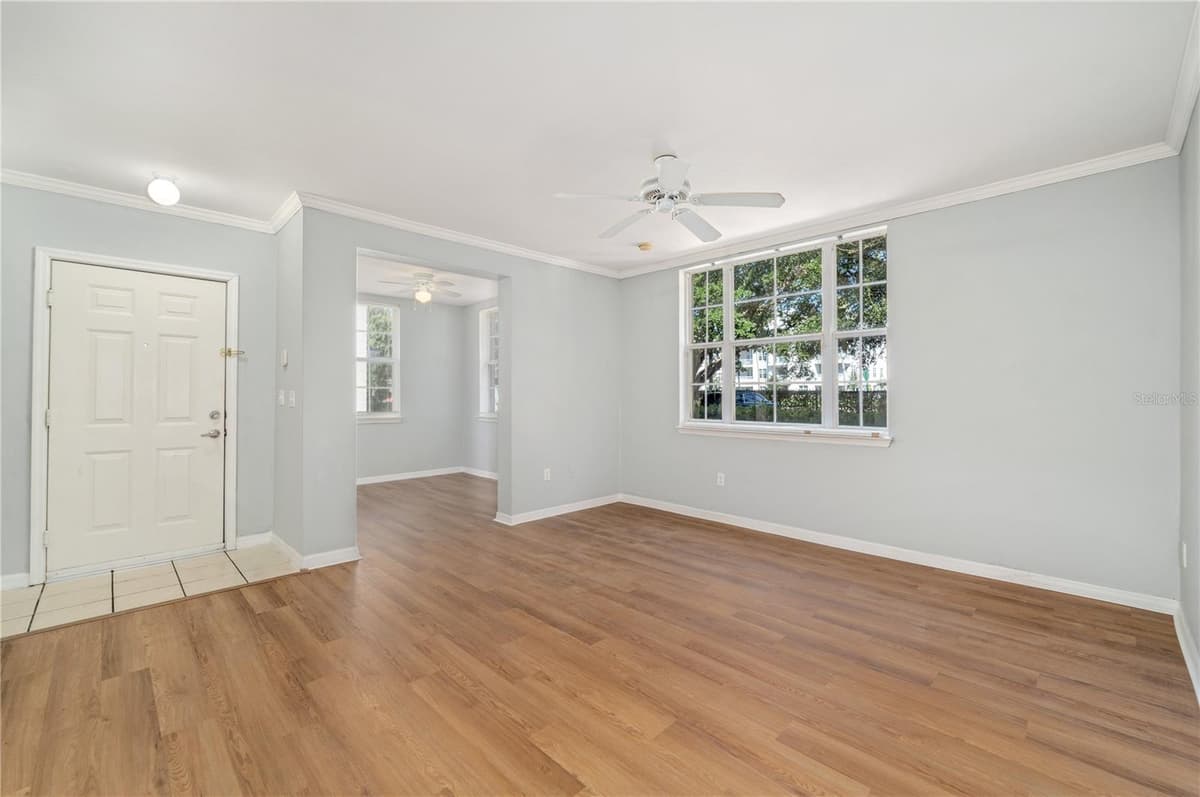 714 SIENA PALM DRIVE — photo 3 of 32