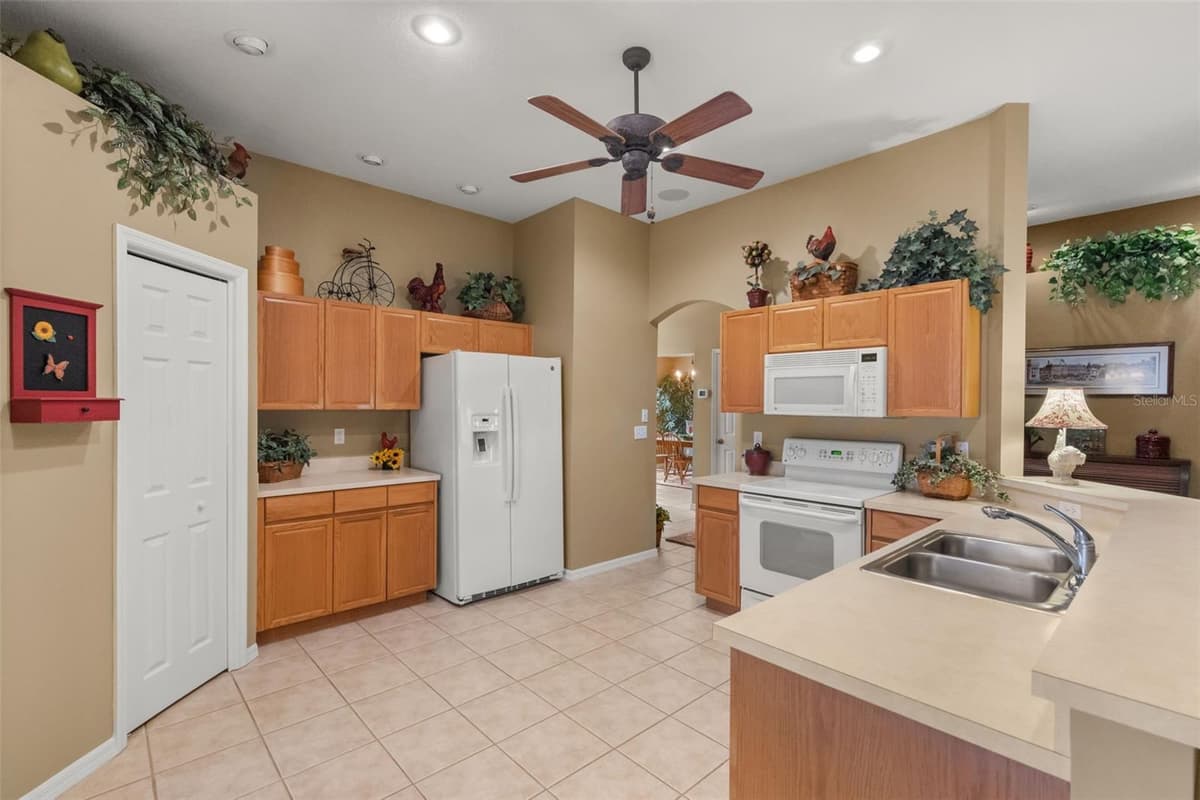 13813 SIGLER STREET — photo 6 of 27