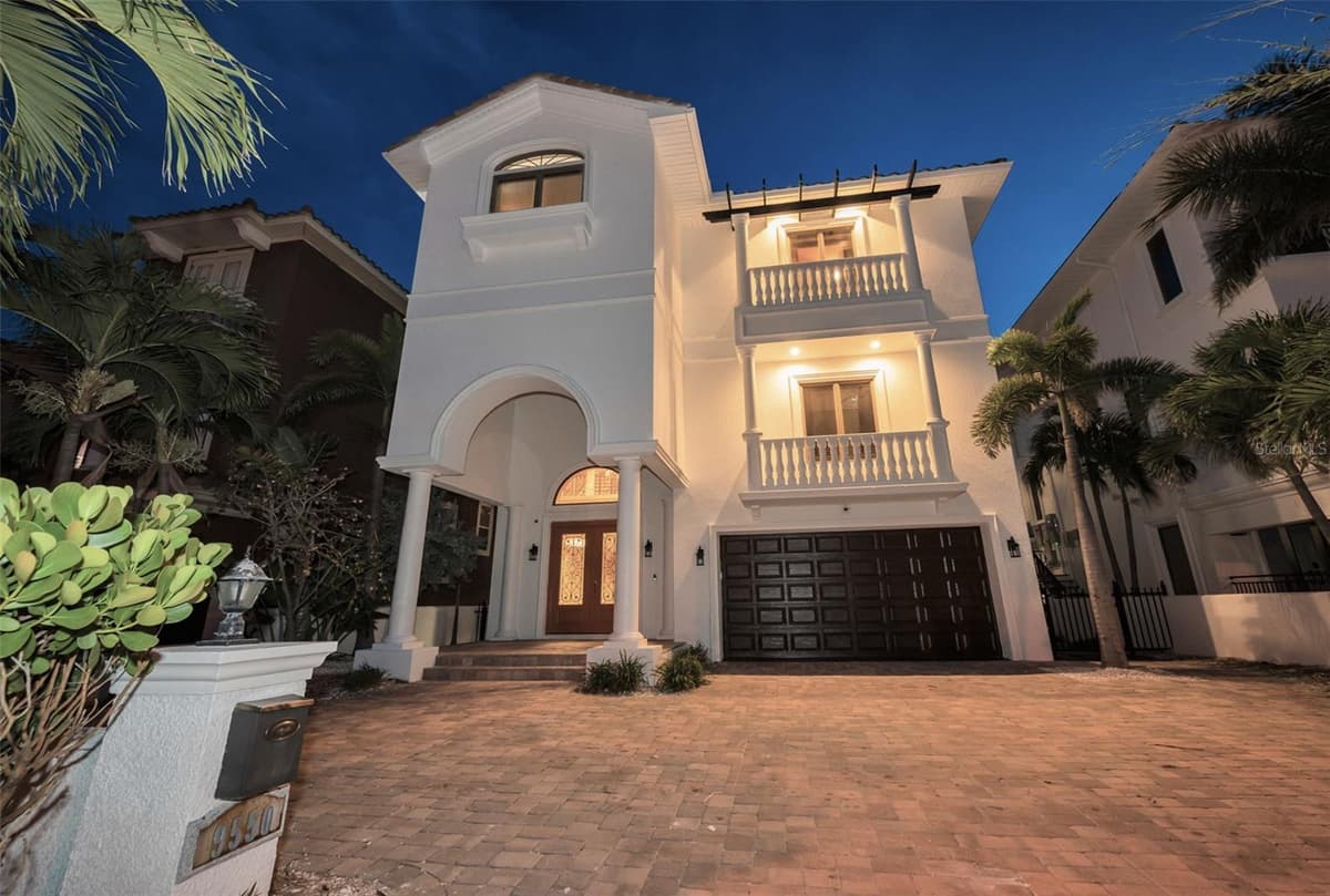 9550 GULF BOULEVARD — photo 6 of 86