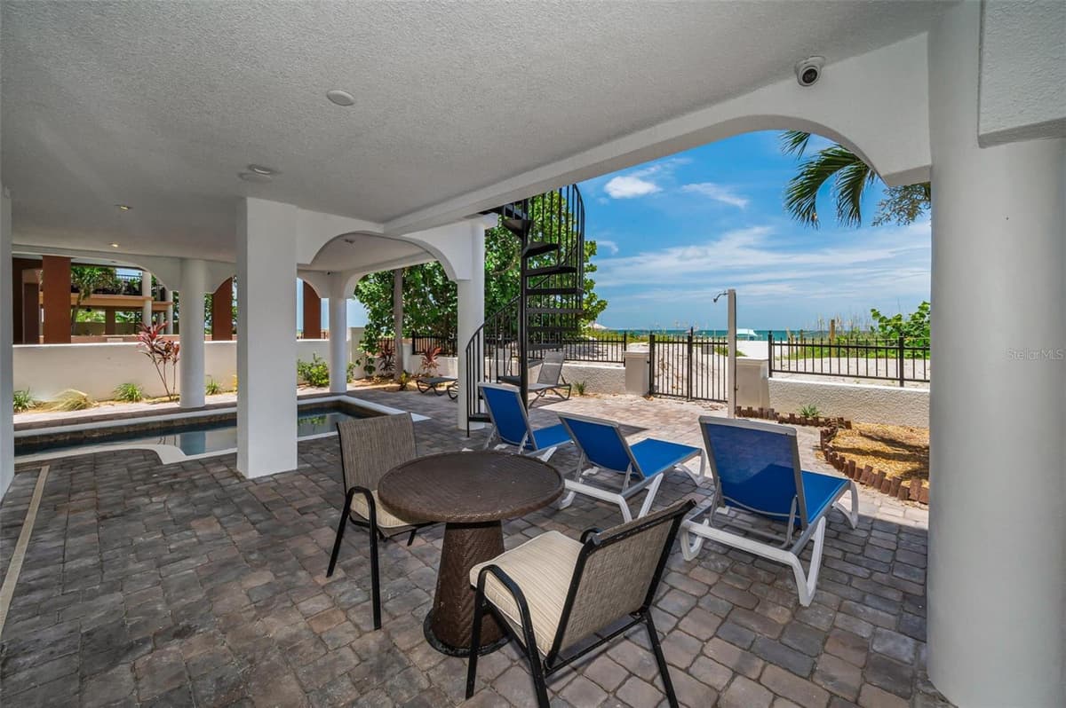 9550 GULF BOULEVARD — photo 70 of 86