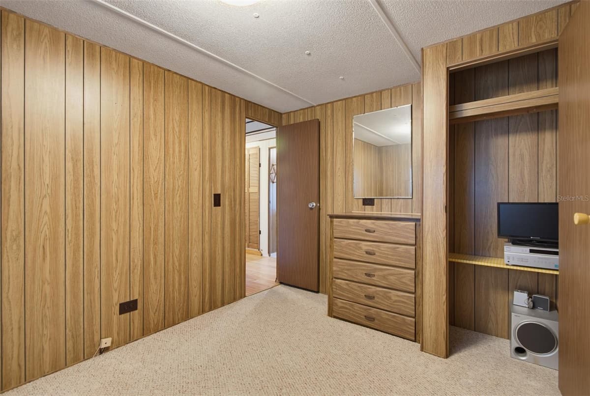 110 CHARLES STREET — photo 16 of 57