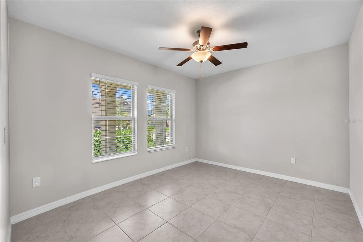 1846 SILVER STAR PLACE — photo 3 of 35